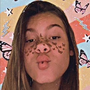 Meet your Posher, Danika